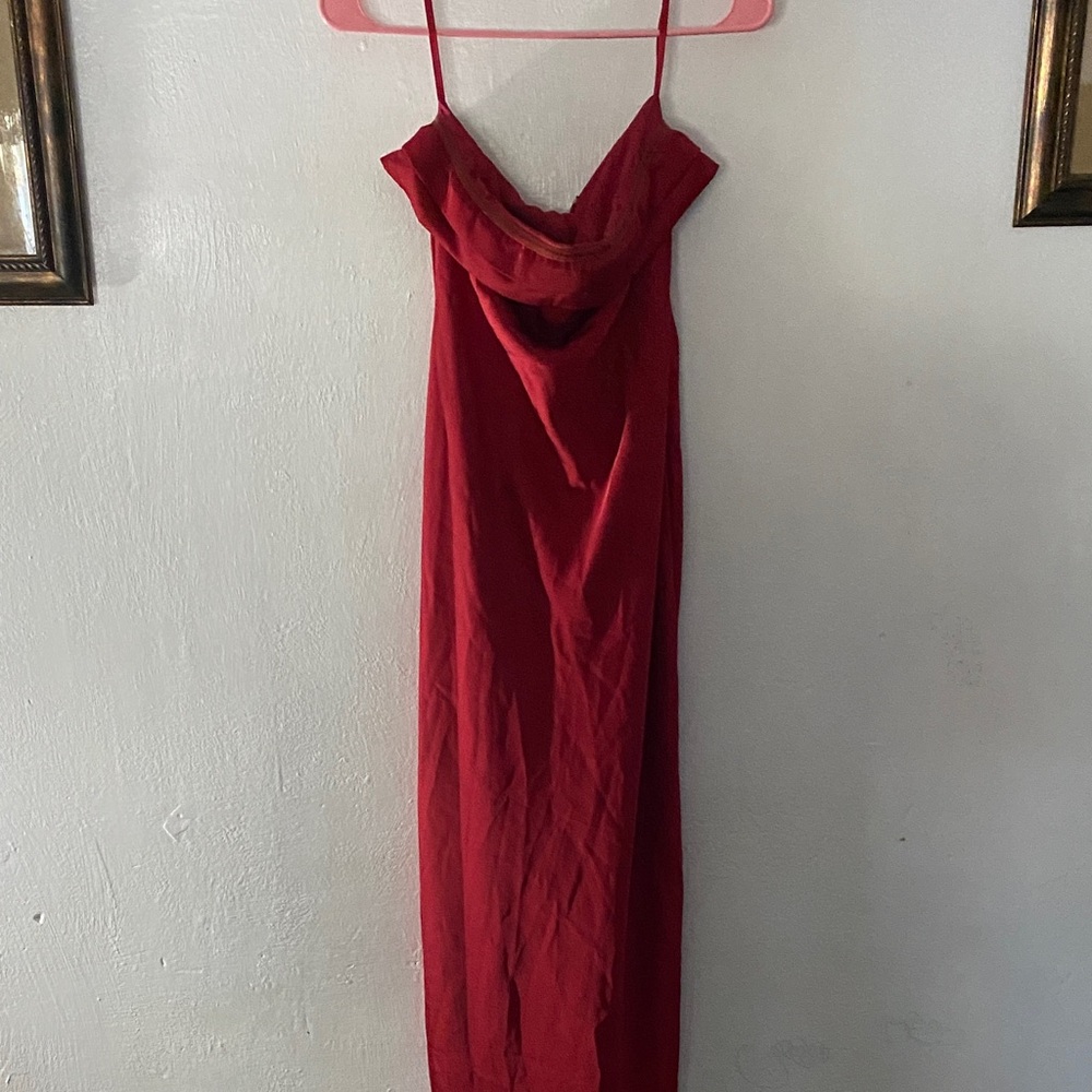 Chic Strapless Red Dress
